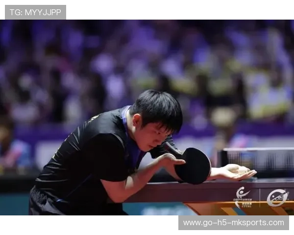 方博与马龙、樊振东等人的赛场对决成球迷热议焦点，方博vs樊振东