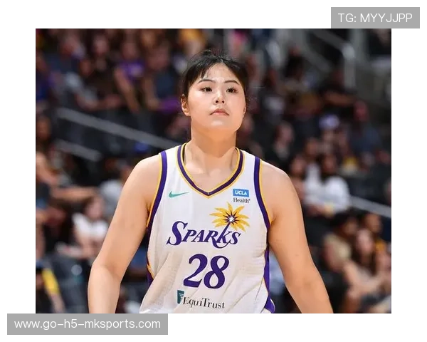 护具也拦不住她的自信，李月汝重返球场信号明确，李月汝哽咽